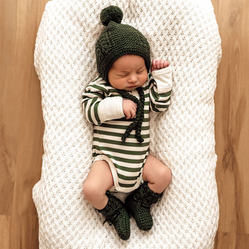 SNUGGLE HUNNY BONNET & BOOTIES SET - OLIVE