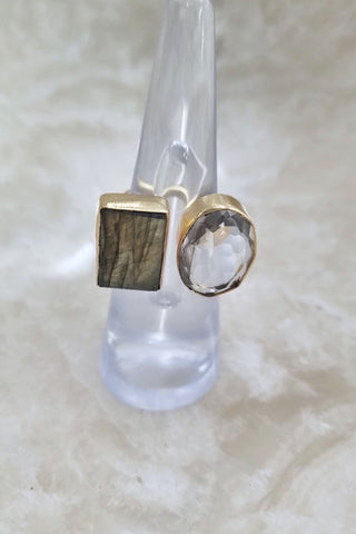 Nitsa Triple Stone Ring